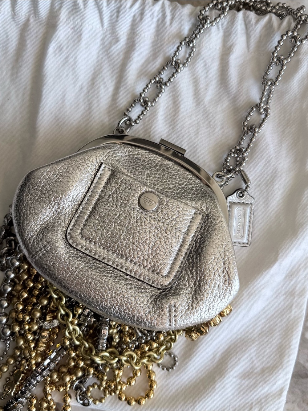 Rare Limited Edition Coach Poppy Metallic Fringe Chain Purse- Gold & Silver - Picture 4 of 6
